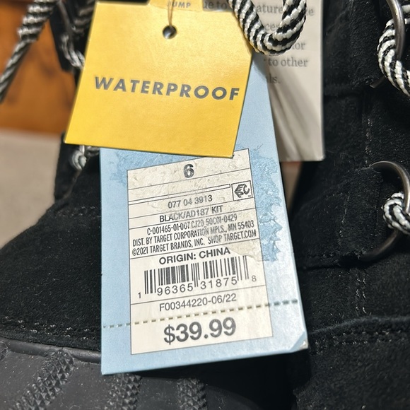 KIDS Cat & Jack Winter snow boots size 6 - Picture 5 of 5